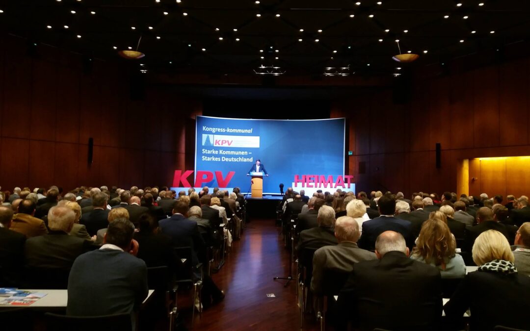 Ingbert Liebing eröffnet Kongress-kommunal